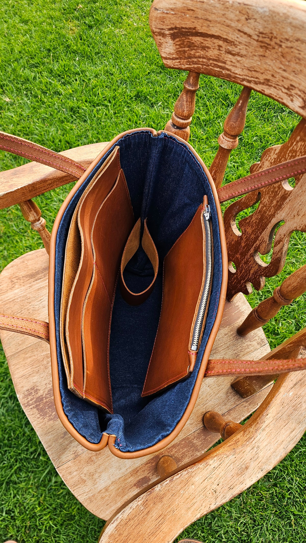 Western all day tote