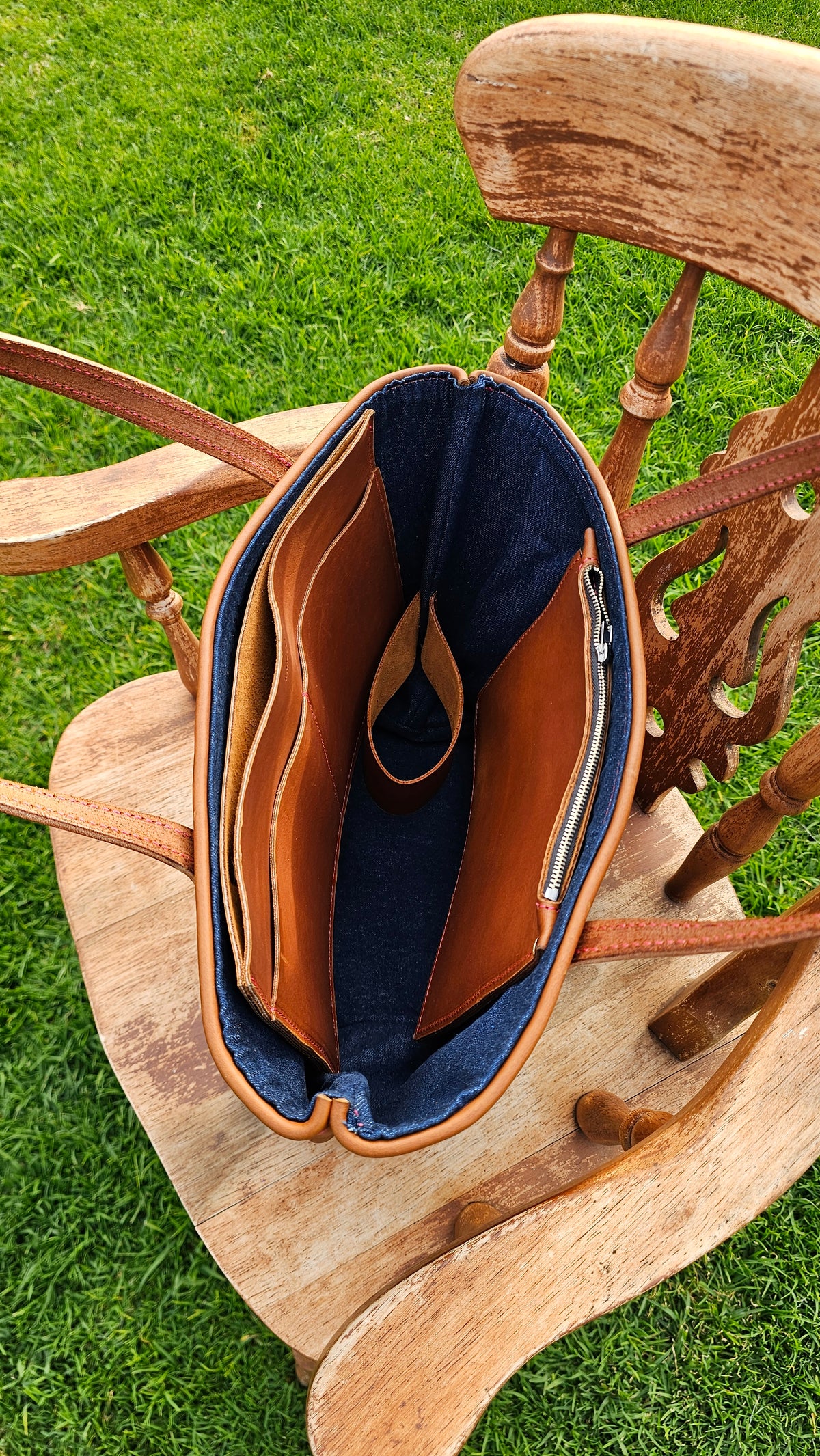 Western all day tote