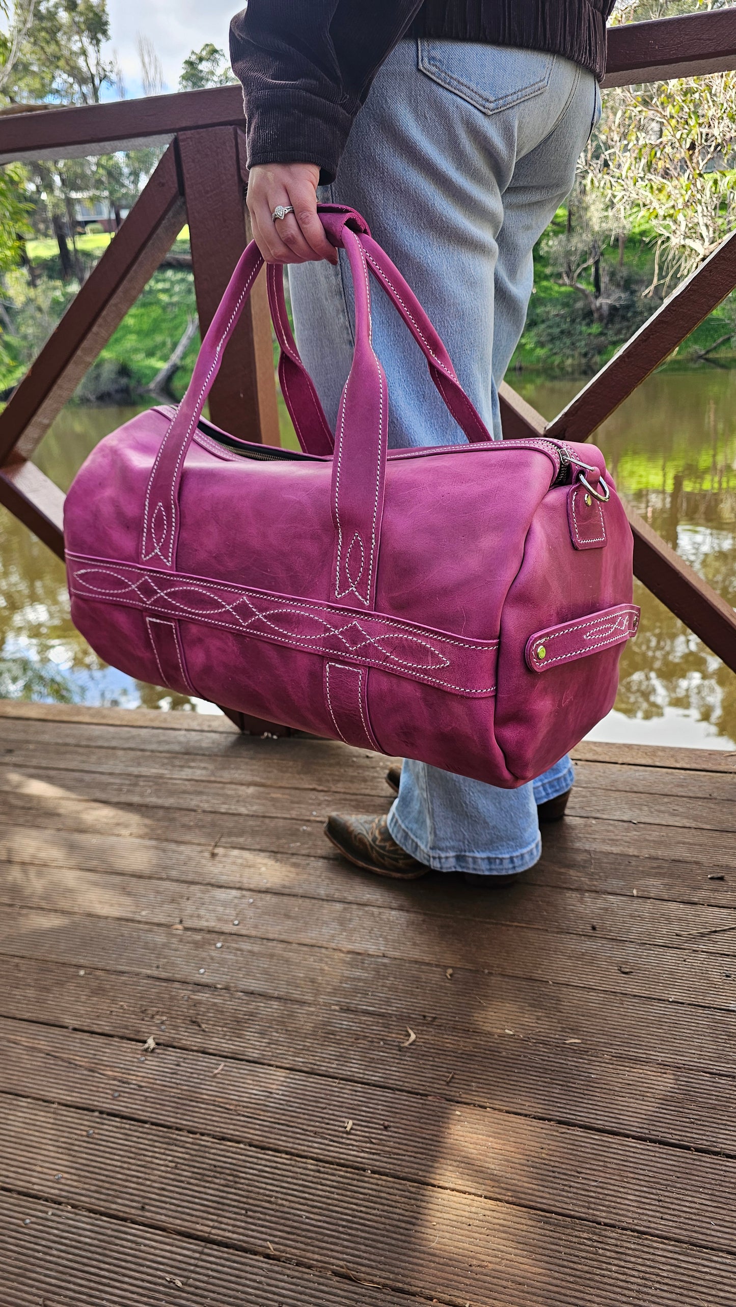 Gunslinger Duffle Bag in Pink Crazy horse