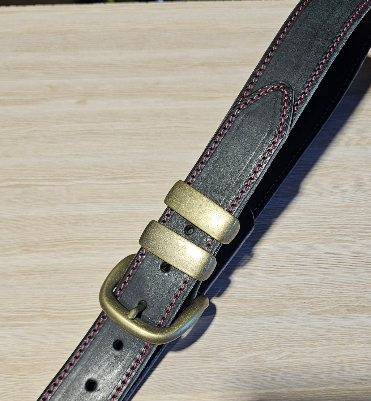 Hot pink stitched 32mm black belt for NBCF