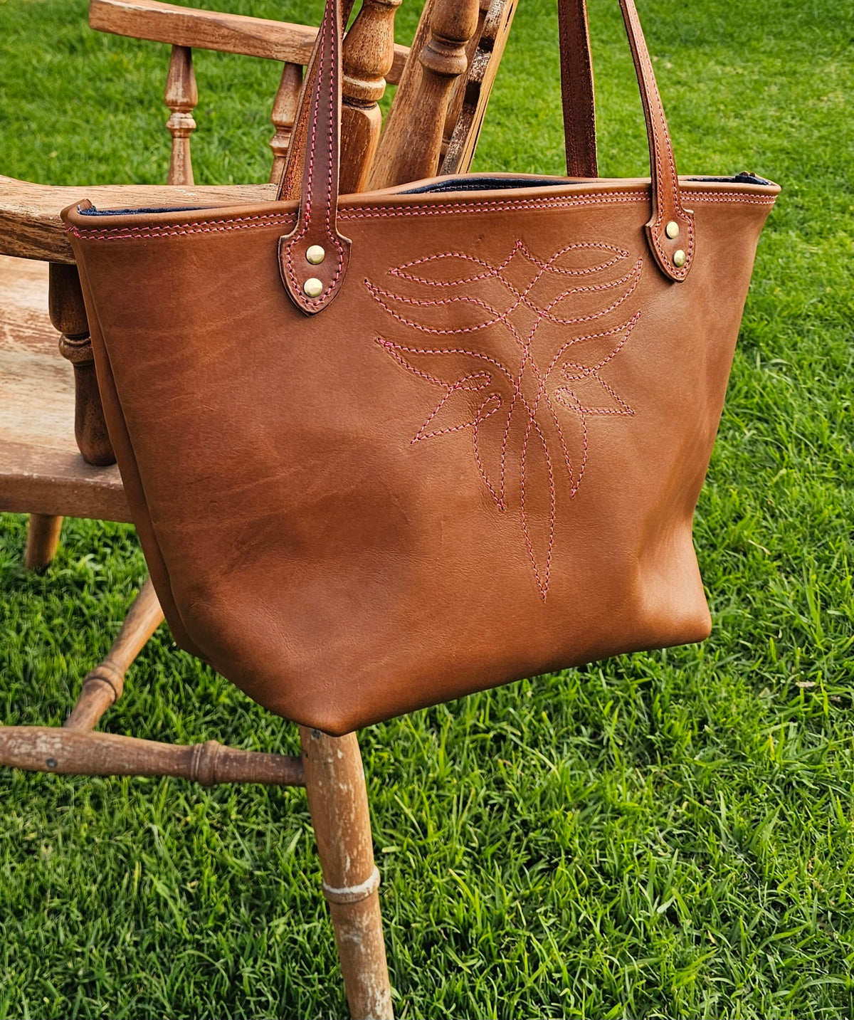 Western all day tote